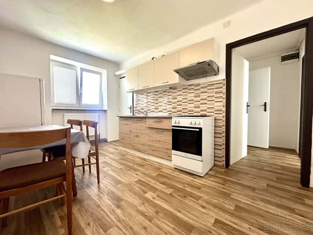Byt 2+1, (57 m²) - Bor, ul. nám. Republiky, ev.č. AB03426, okres Tachov