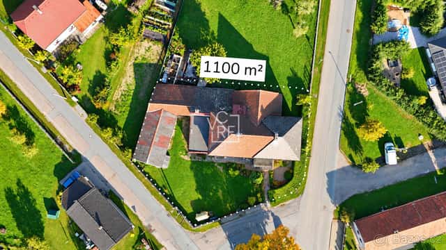 Prodej vícegeneračního RD v obci Tůně u Nechanic, okres Hradec Králové