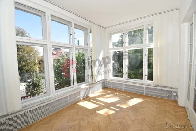 Pronájem kanceláře s možností bydlení 136 m2 - Praha 6, Praha 6