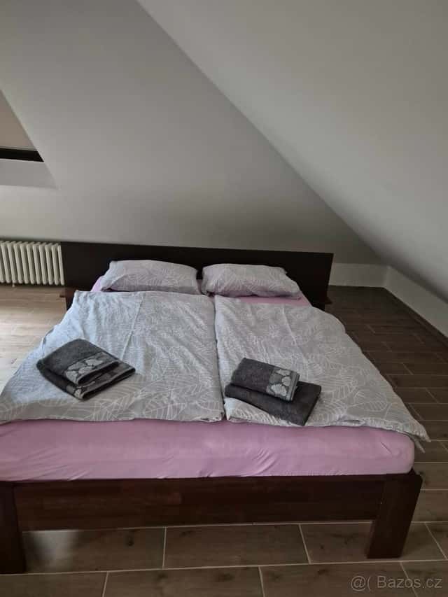 Pronájem podkrovního bytu 1+kk, Prostějov–Držovice, okres Prostějov