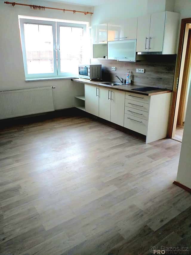 Pronájem bytu 2+kk, 47m2, se zahradou 150m2, ulice Úvoz, Kuř, Brno venkov, okres Brno-venkov