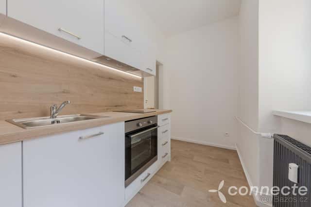 Pronájem bytu 2+1, 37,3 m2 s terasou 15 m2 a privátním welln, okres Přerov