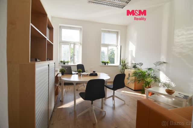 Pronájem kancelářského prostoru, 61 m², Praha, Pod pekárnami, Praha 9