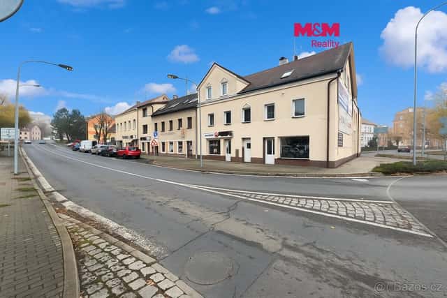 Pronájem obchod a služby, 180 m², ul. Závodu míru, okres Karlovy Vary