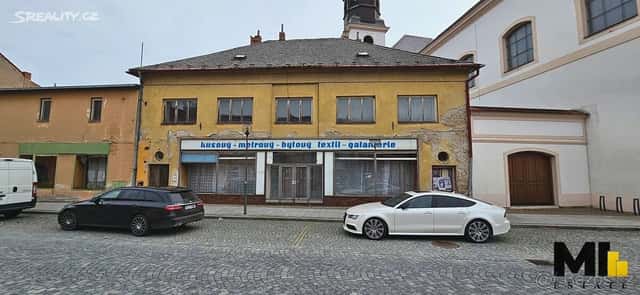 PRODÁM POZEMKY PRO DEVELOPERSKY PROJEKT 1.150m2., okres Uherské Hradiště