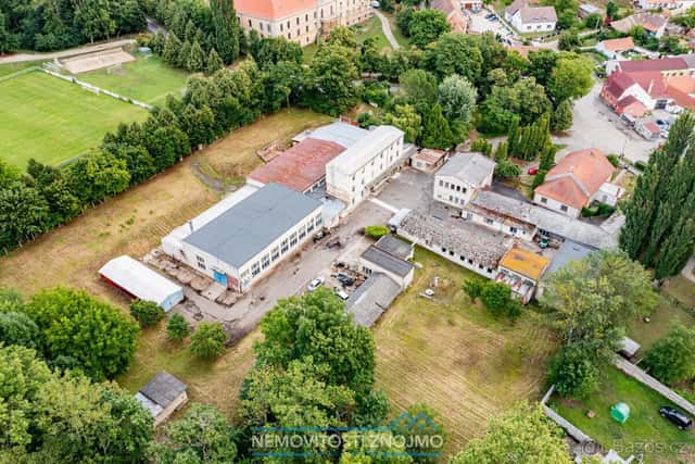 Prodej areálu 12 000 m2, Hrušovany n. Jevišovkou | výroba, s, okres Znojmo