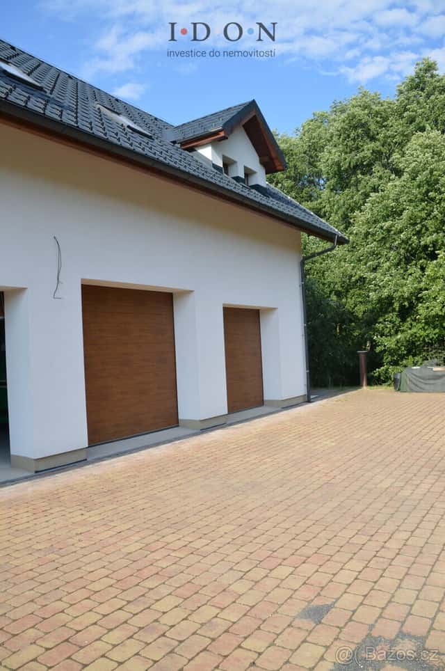 Pronájem garáže/dílny Třinec Nebory 200m2, okres Frýdek-Místek
