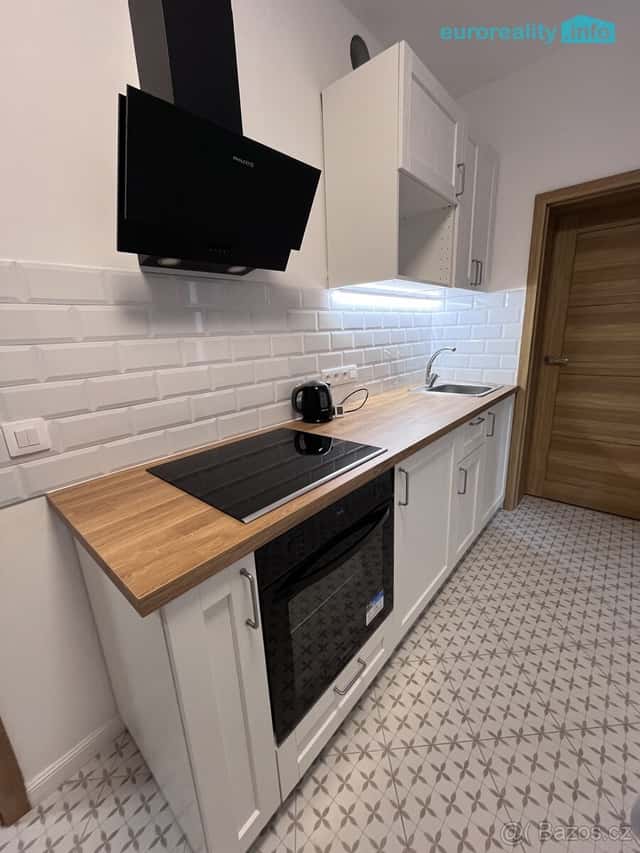 Pronájem, byt 1+1, 28m2, Tyršova, Mariánské Lázně, okres Cheb