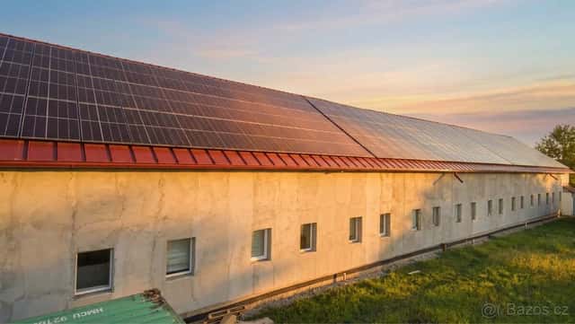 VÝROBNÍ OBJEKT 850 m² S FVE 99,5 kW | Praha západ - PSÁRY, okres Praha-západ