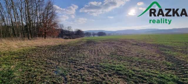 Orná půda 3 ha, TTP 1,7 ha, Staré Sedliště – Nové Sedliště, okres Tachov