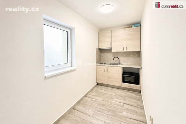 Pronájem byt 2+1, 38 m², cihla, osobní, Zámecká, Mikulov, okres Břeclav