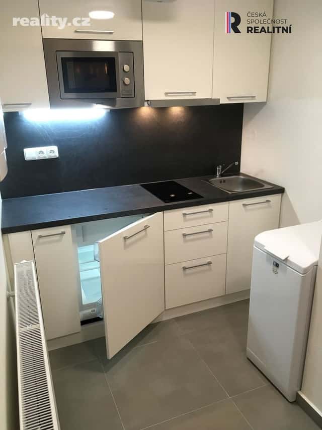 Pronájem byt 1+kk, 30 m², osobní, Kyselkova, Brno – Sadová, okres Brno-město