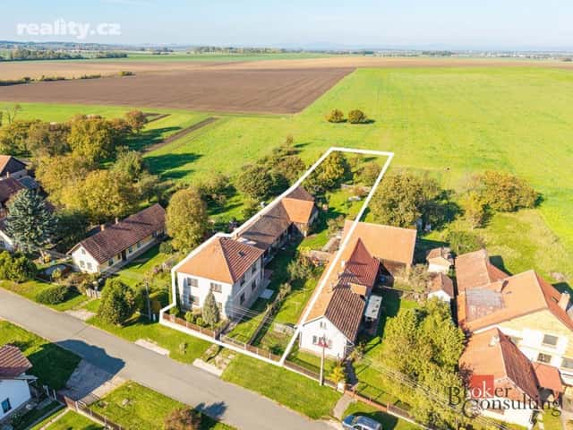 Prodej dům 185 m², pozemek 2.369 m², Vinary – Kozojídky, okres Hradec Králové