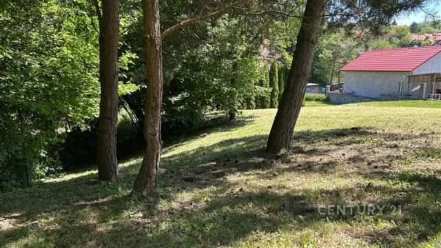 Prodej pozemku v Nové Vsi u Oslavan, 880 m2, Nová Ves, okres Brno-venkov