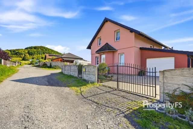 Prodej rodinného domu 4+kk s pozemkem 779 m2, Česká Lípa - Lada, Česká Lípa